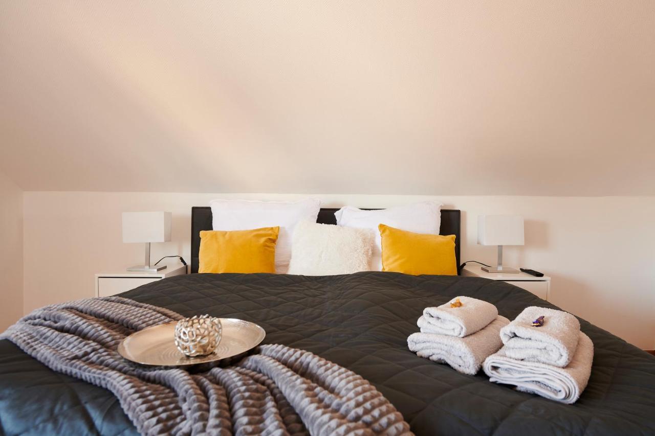 Grosszuegig & Stilvoll Parkplatz ,ruhige Lage, 5 Personen, Langzeit Appartement Paderborn