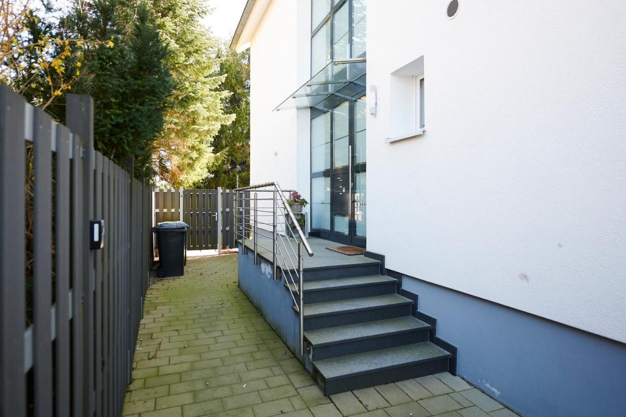 Grosszuegig & Stilvoll Parkplatz ,ruhige Lage, 5 Personen, Langzeit Apartment *